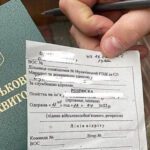 Юрист пояснив, у яких випадках призовник може відмовитися від повістки і чи покарають за це ФОТО