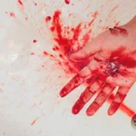 У Дніпрі у ванній кімнаті знайдено труп жінки ФОТО
