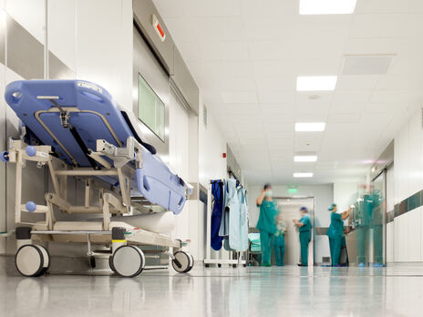 В Одеській області в руках у 15-річної дівчини вибухнув невідомий предмет – поліція ФОТО