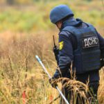 Піротехніки знешкодили за добу 586 вибухонебезпечних предметів ФОТО