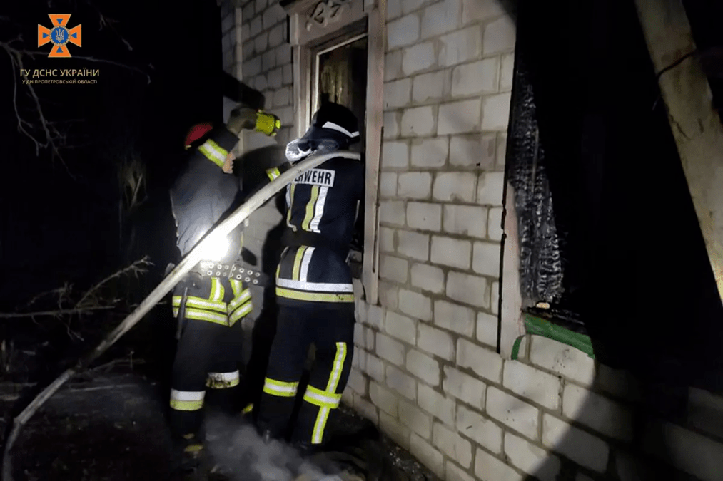 У Дніпропетровській області у згорілому будинку знайшли тіло літнього господаря ФОТО