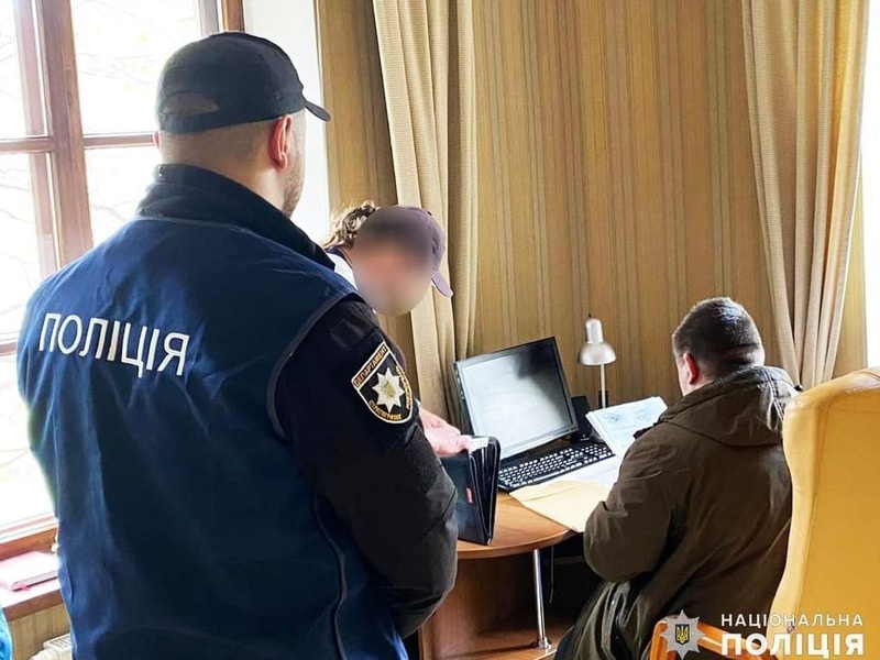 Миколаївський підприємець використовував гумдопомогу у власних цілях 2 Миколаївський підприємець використовував гумдопомогу у власних цілях ФОТО