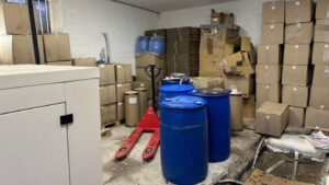 На Дніпропетровщині викрито підпільне виробництво тютюну для кальяну ФОТО