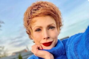 Телеведуча «Аферистів в сітях» про нову аферу шахраїв: приходить повідомлення з Нової пошти ФОТО