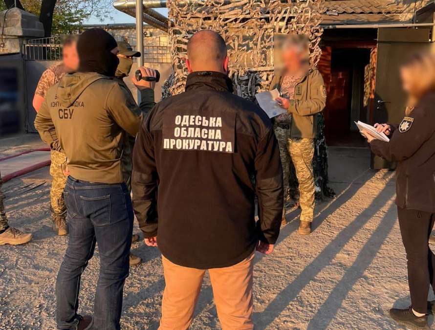 В Одесі начальник мобільного шпиталю вимагав хабарі у військових ФОТО