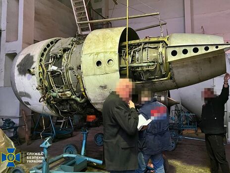 Авіадвигуни, які нелегально намагалися вивезти з України до Ірану, могли призначатися для росії – ЗМІ 1 Авіадвигуни, які нелегально намагалися вивезти з України до Ірану, могли призначатися для росії – ЗМІ ФОТО
