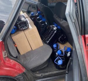 Поліція вилучила понад 200 літрів безакцизного алкоголю під час огляду автівки у Фастівському районі ФОТО