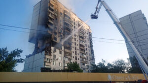 Внаслідок вибуху в багатоповерховому будинку у Києві загинуло троє осіб ФОТО