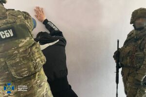 СБУ затримала колишнього депутата з Одещини, який привласнив 15 земельних ділянок на узбережжі Чорного моря ФОТО