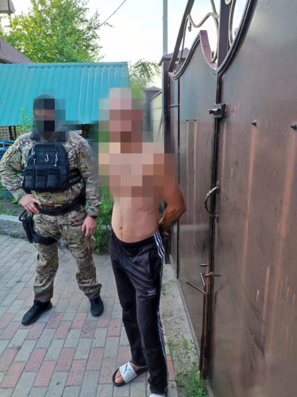 На Дніпропетровщині поліція затримала злодія за спробу випатрати банкомат ФОТО