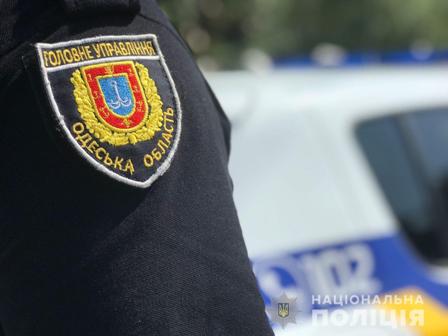 В Одесі продавець магазину торгував краденими смартфонами ФОТО
