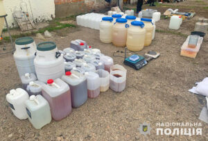 На Запоріжжі члени ОЗГ налагодили виготовлення психотропу «Альфа-PVP» у промислових масштабах ФОТО