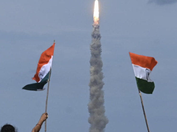 Індія вивела космічну станцію "Чандраян-3" на орбіту Місяця