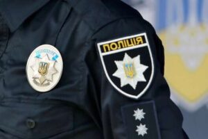 У Києві поліцейського поранив озброєний підозрюваний ФОТО