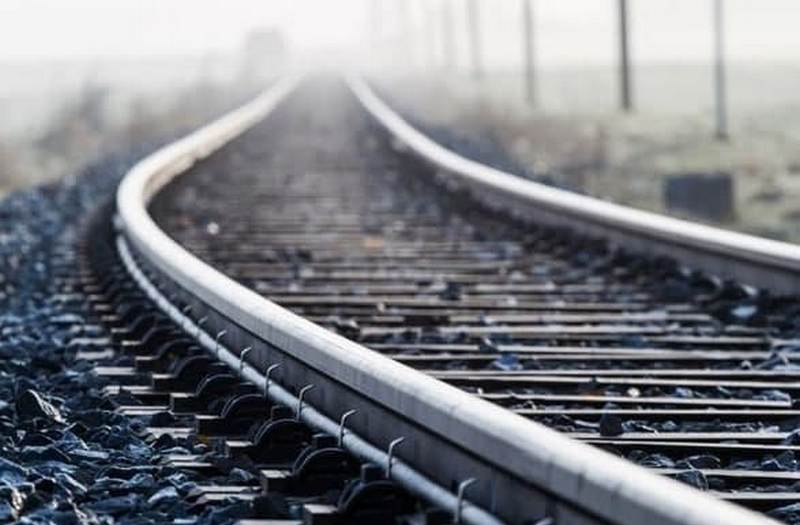Одна з версій загибелі дівчини під потягом у Ніжині - доведення до самогубства ФОТО