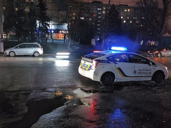 У Кривому Розі Lexus “на зебрі” збив 19-річного хлопця та втік: у постраждалого численні травми ФОТО